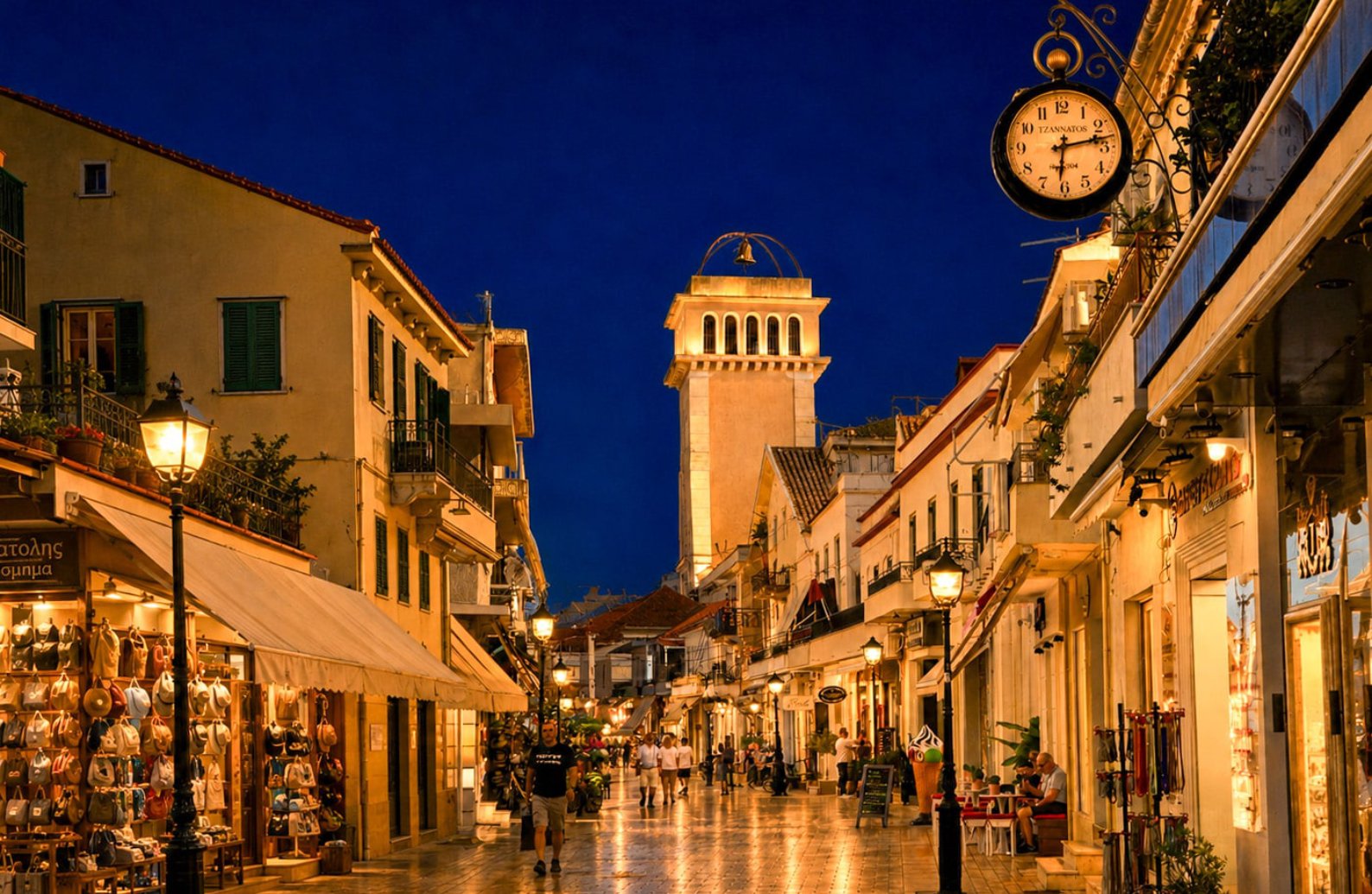 Image depicting the Main Street in Argostoli at night